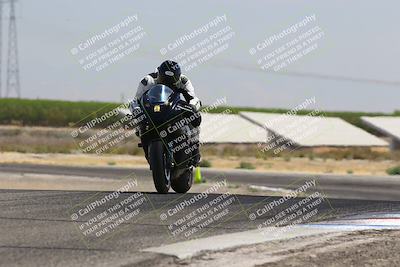 media/Aug-03-2025-TrackDaz (Sun) [[bf4a71acf9]]/A Group/12pm (Wheelie Bump)/